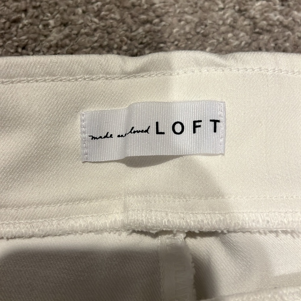 Loft cropped white jeans size 8 - Picture 3 of 5